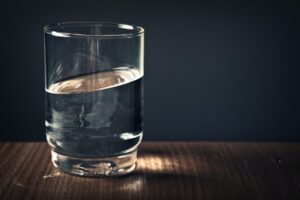 Benefits of Drinking Warm Water on an Empty Stomach in the Morning