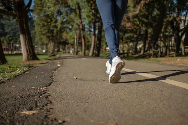 The Benefits of Walking 10,000 Steps Daily for One Month