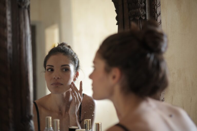 Effective Techniques to Eliminate Spot Marks from Your Face