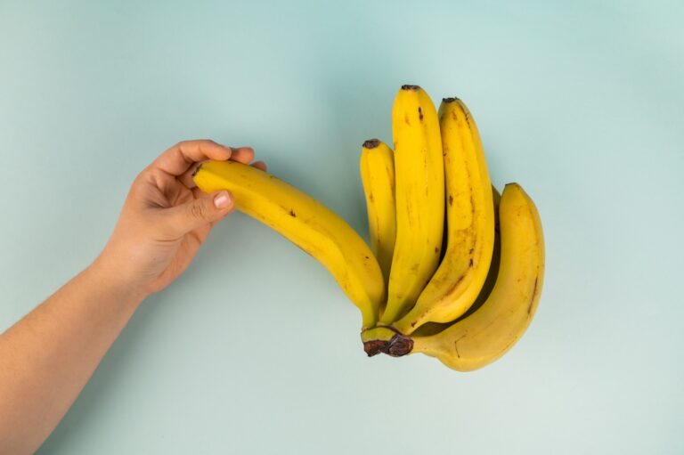 Health Benefits of Eating Bananas